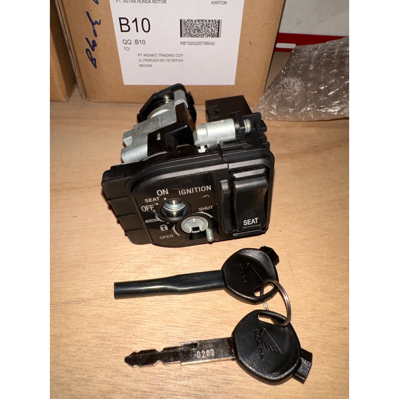 KUNCI KONTAK ASSY KEY SET MOTOR VARIO 150 LED ESP 125 FI F1 NEW vario150