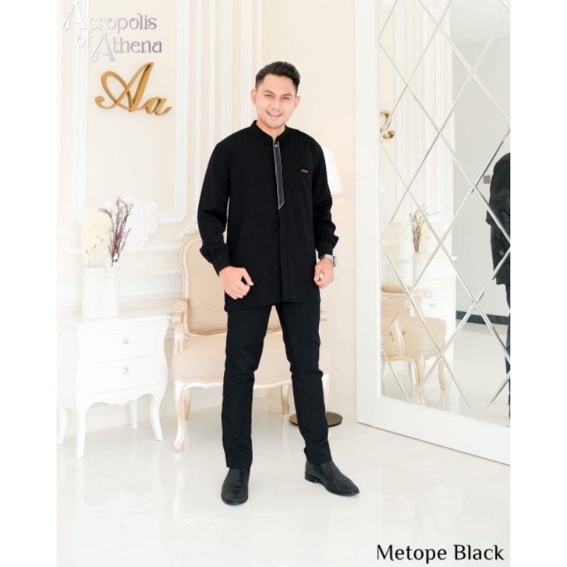 ACROPOLIS OF ATHENA KOKO DAD & BOY BY ADEN