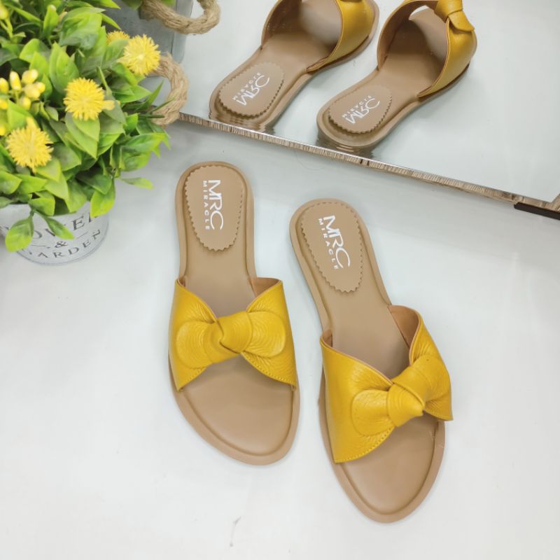 Sandal kulit wanita / Sandal kulit wanita / Sandal kulit papirut