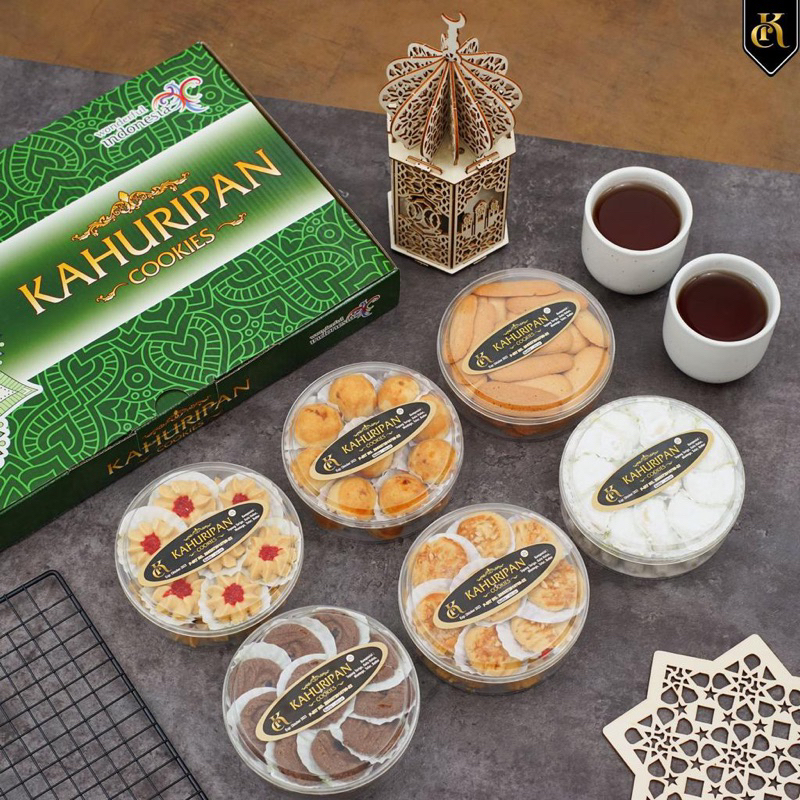 

PAKET KUE LEBARAN KAHURIPAN DUS HIJAU ISI 6 REGULER