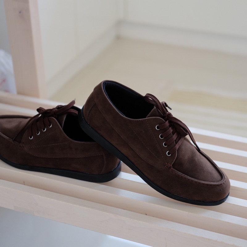 Louise Suede Brown by OXWALKER sepatu pria casual formal kerja