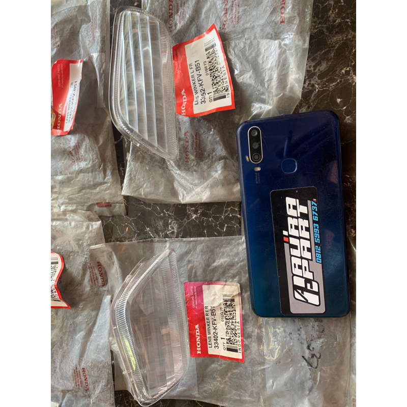 mika sen lens depan honda legenda 2 kodepart 33402-kfv-b51 dan 33452-kfv-b51