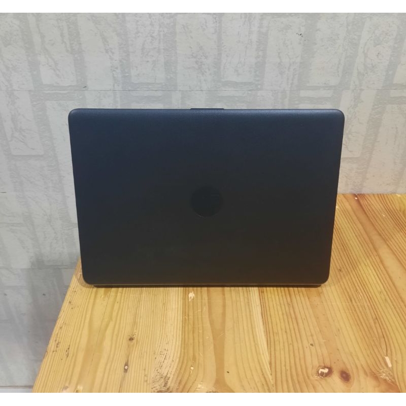 LAPTOP HP 14s AMD A4-9120 RAM 4GB/SSD 128/ 500GB HDD VGA AMD RADEON R3 WINDOWS 10