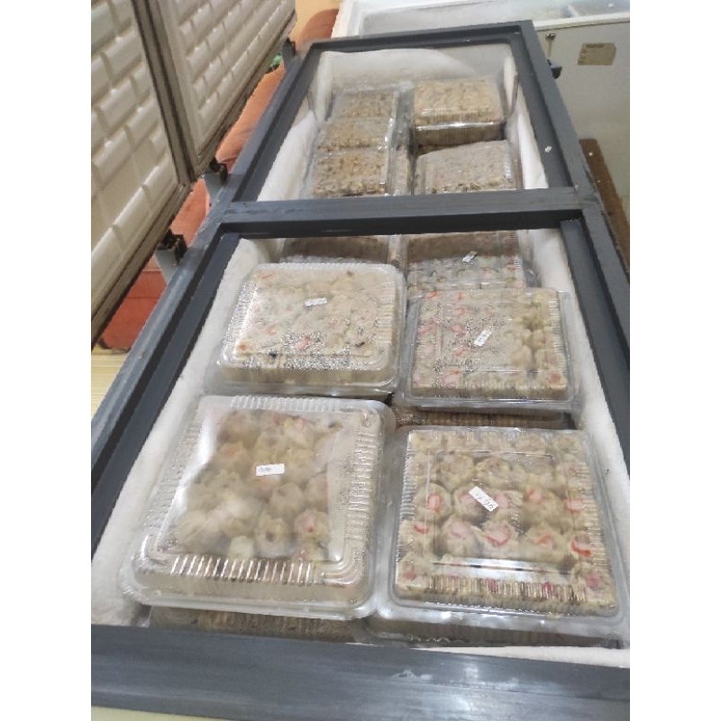 

Ay00! Dimsum Jumbo (Best Seller)/ Frozen. Isi 100 Pcs + Free Saus (Enak, Murah, & Sehat).