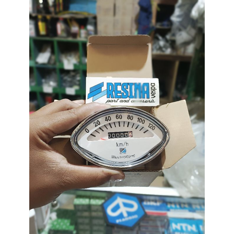 speedometer kilometer vespa super sprint bajaj oval detail original piaggio