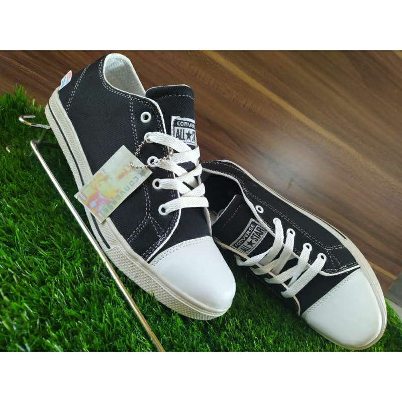 Sepatu Convers all star CLASSIC Pria Wanita