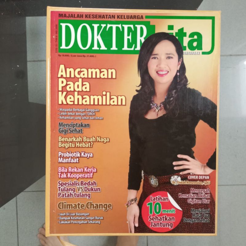 Majalah kesehatan DOKTER KITA 1 jilid isi 4 buku