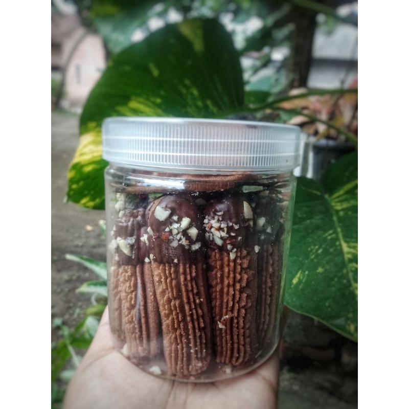 

kue butter coklat kacang / chocolate butter cookies renyah lumer toples 500ml