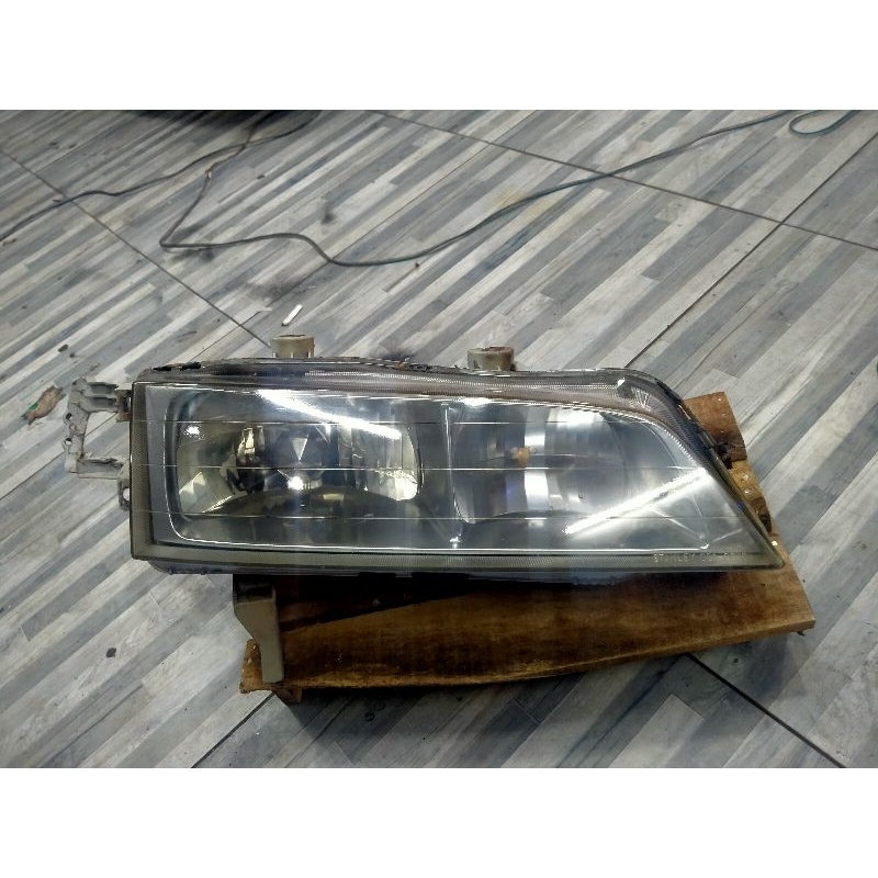 headlamp lampu depan Honda Accord cielo original kanan