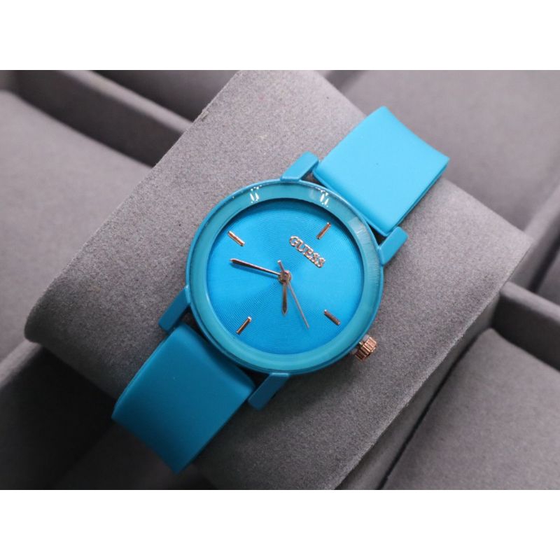 (Cod)Jam Tangan Wanita Gues Bulat New Strap Karet/Rubber(Dikirim Jakarta)