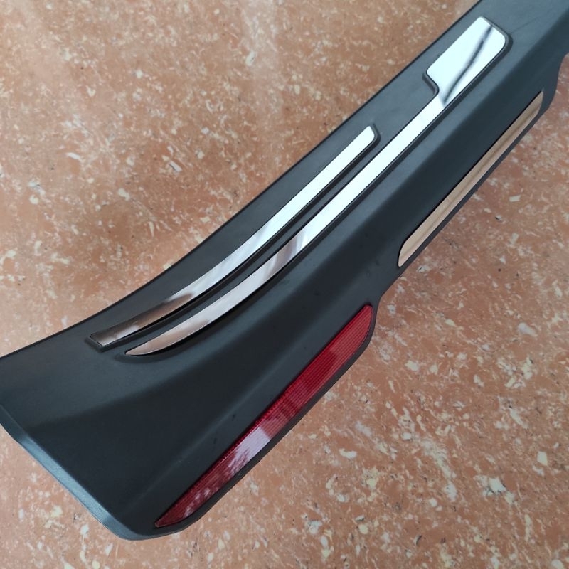 sill plate silplate bagasi belakang mobil Mitsubishi pajero 2022 2023 plastik abs tempel hitam