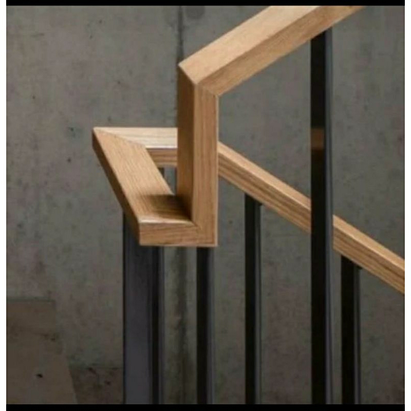 realing tangga kayu mahoni