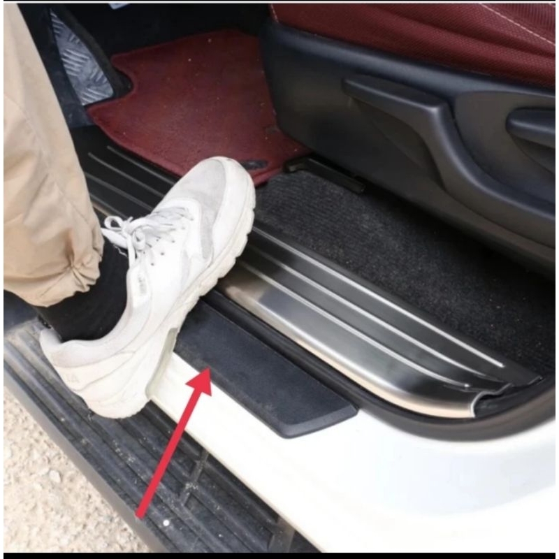 sill plate sillplate pelindung bawah pintu Toyota Hilux Innova Fortuner original baru