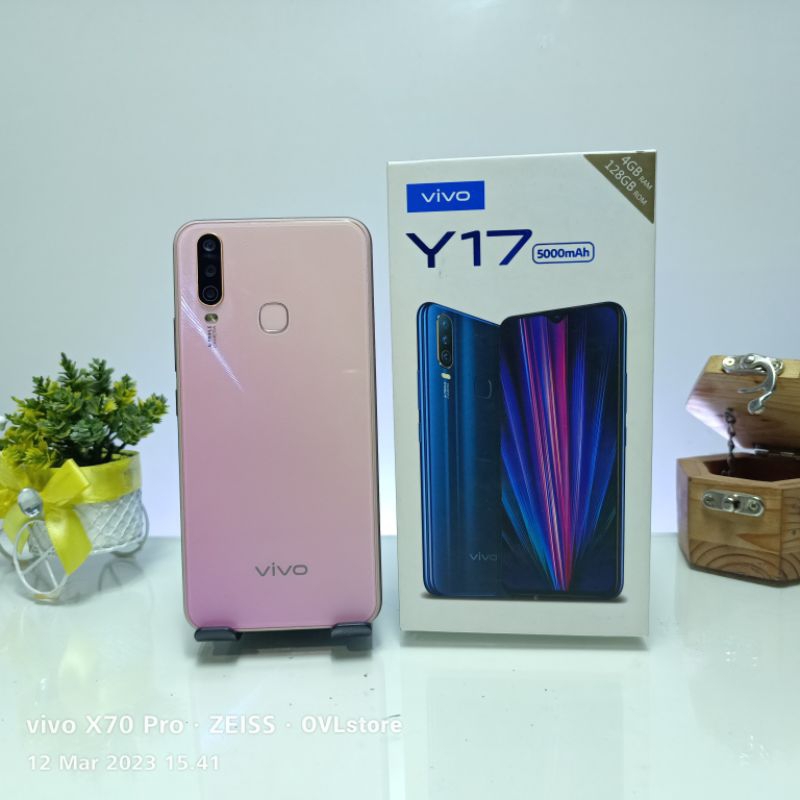 VIVO Y17 4/128 GB HANDPHONE SECOND HP BEKAS RAM 4 MEMORI ROM 128GB