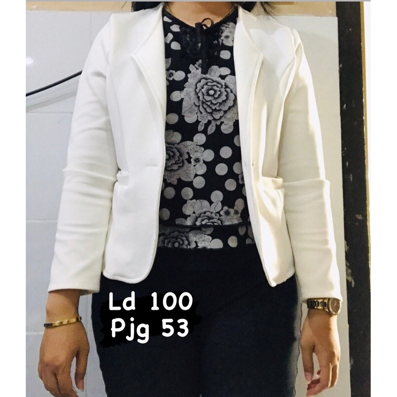 blazer preloved wanita putih