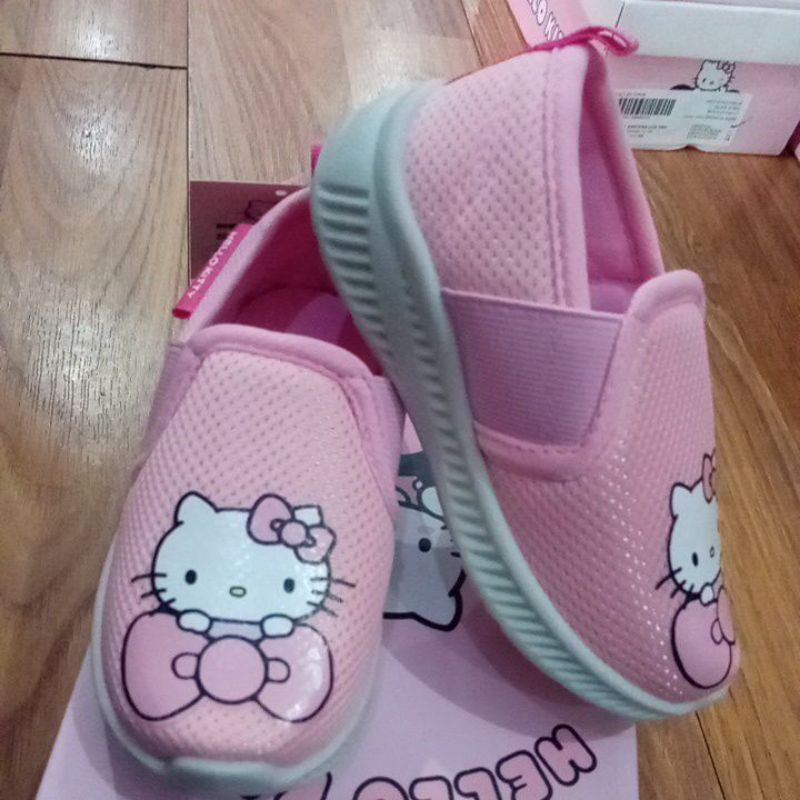 Sepatu Hello Kitty Sneaker 005353