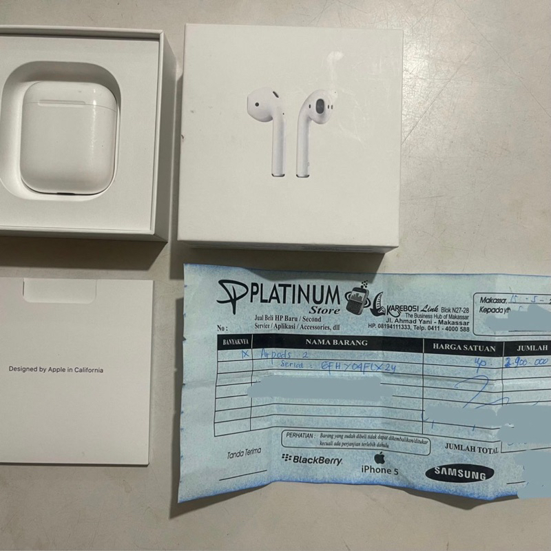 Airpods 2 - Second (Free Case spigen worth 199k)