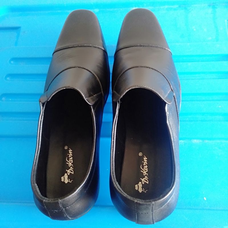 Sepatu pantofel kulit merk Dr. kevin 43