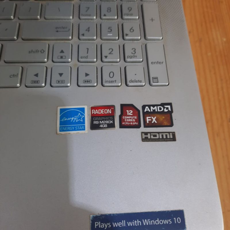 LAPTOP ASUS N551ZU AMD FX7600P RAM 8Gb/SSD 256/HDD 1TB AMD RADEON R9 M280 VRAM 4GB+RADEON R7 Backlight