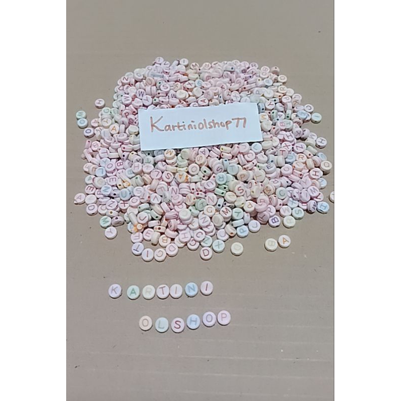 100pcs Mote Bulat Warna Warni Soft Huruf A - Z