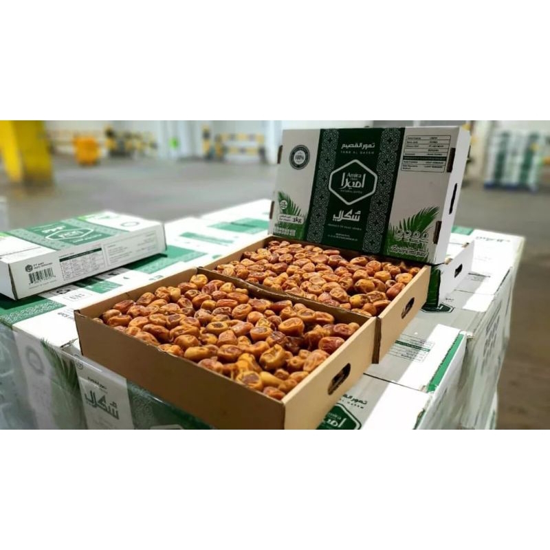 

Kurma Sukari Premium 1kg Amira/ Kurma Lembut/ Kurma Sukari Premium