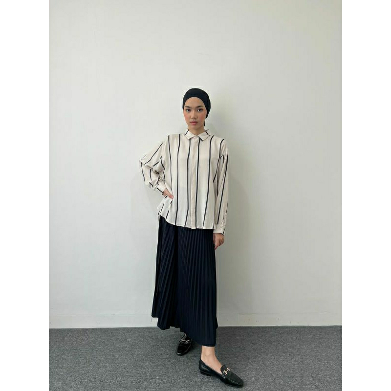 (MID YEAR SALE) Pattern Oversized - Stripes Oat Black (READY STOCK)