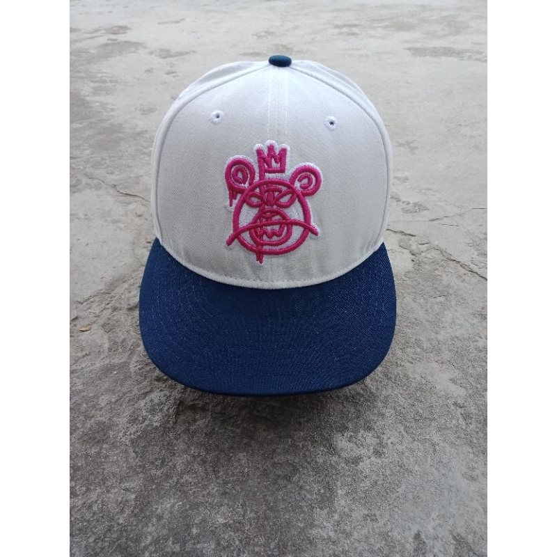 Topi Caps MNWKA x New Era / Second Thrift