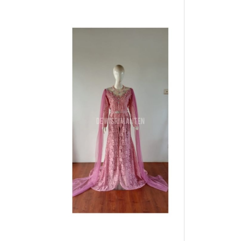Kebaya pengantin pink