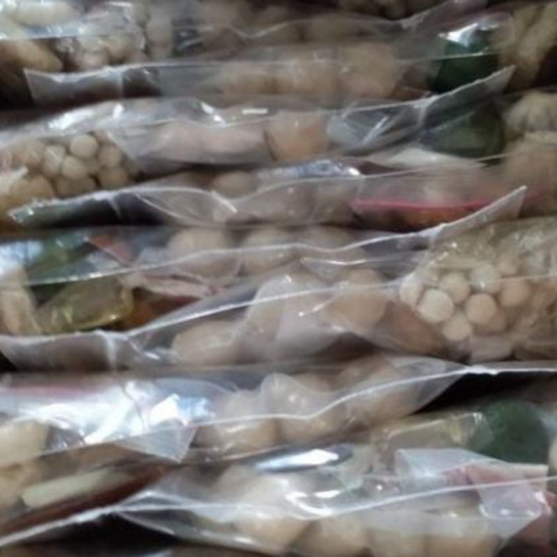 

baso Aci isi ayam pedas/paket 10 bungkus baso aci