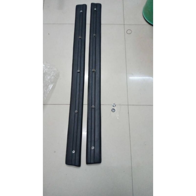 Lis bawah pintu suzuki jimny katana SJ 410 short palang bawah pintu katana mobil