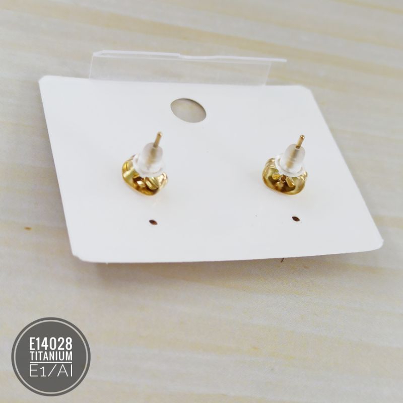 Anting Stud Titanium Love E14028