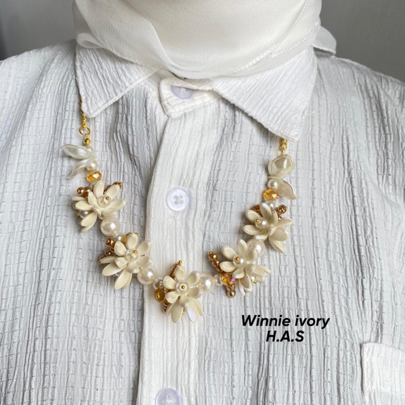 kalung choker mutiara kalung hijab kalung panjang. panjang pendek bisa di atur, adjust