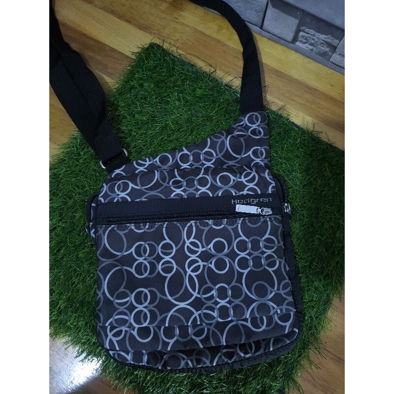 Hedgren Sling bag preloved