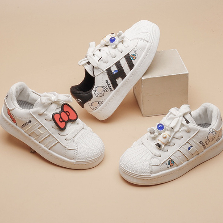 babyfit [size 21-36] sepatu sneakers anak three lines dengan toy clip astronot kitty sneakers anak cewek cowok import bn-0315