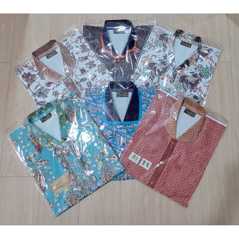 Baju Celana Kertas Batik Cewek Motif Sembahyang Cengbeng Leluhur