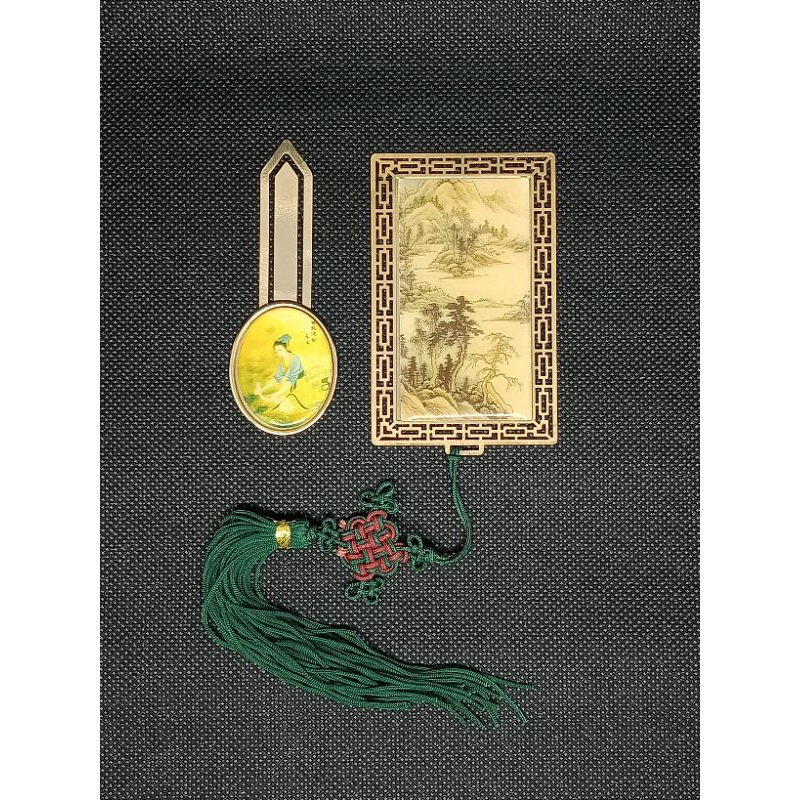 

pembatas buku oriental