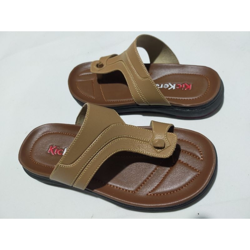 SANDAL COWOK KICKERS