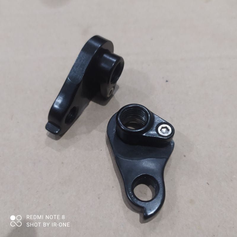 Dropout sepeda marin Lombard thru axle anting rd drop out polygon stratos s5disc/s7disc/s8disc