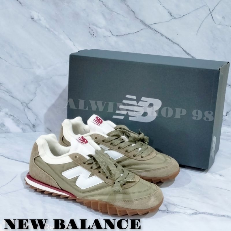 NEW BALANCE RC30/SEPATU NEW BALANCE/SNEAKER PRIA/SEAPTU NB