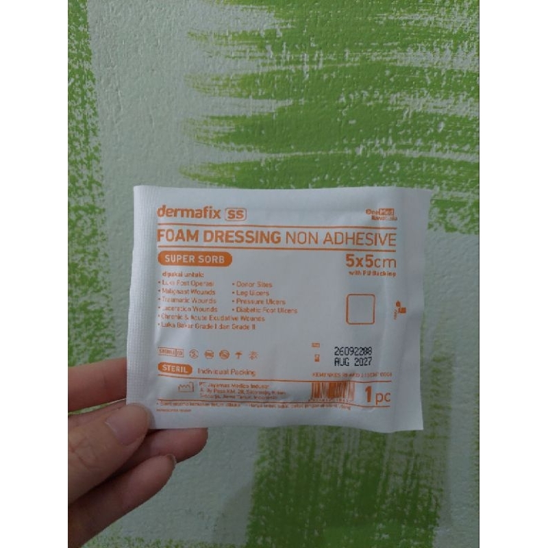 Dermafix SS Foam Dressing Non Adhesive Super Sorb 1pcs