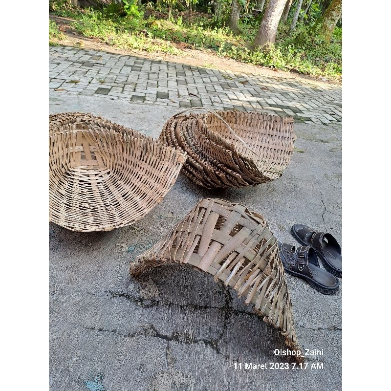 5 Pengki bambu anyaman rapi atau serokan sampah jadul tanpa gagang a