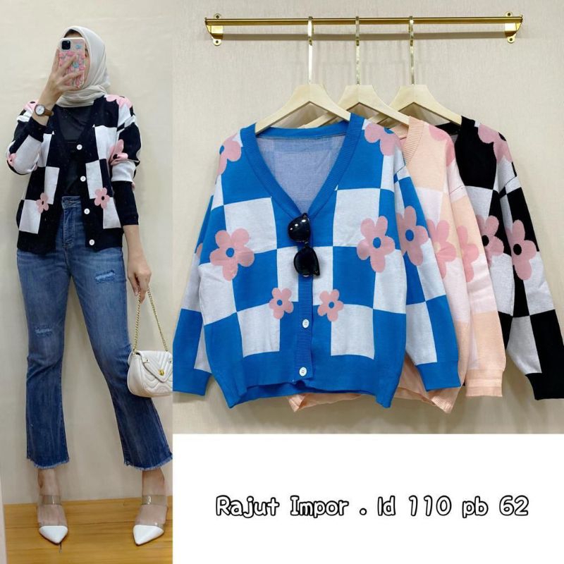 Rajut Cardi Bunga Kotak