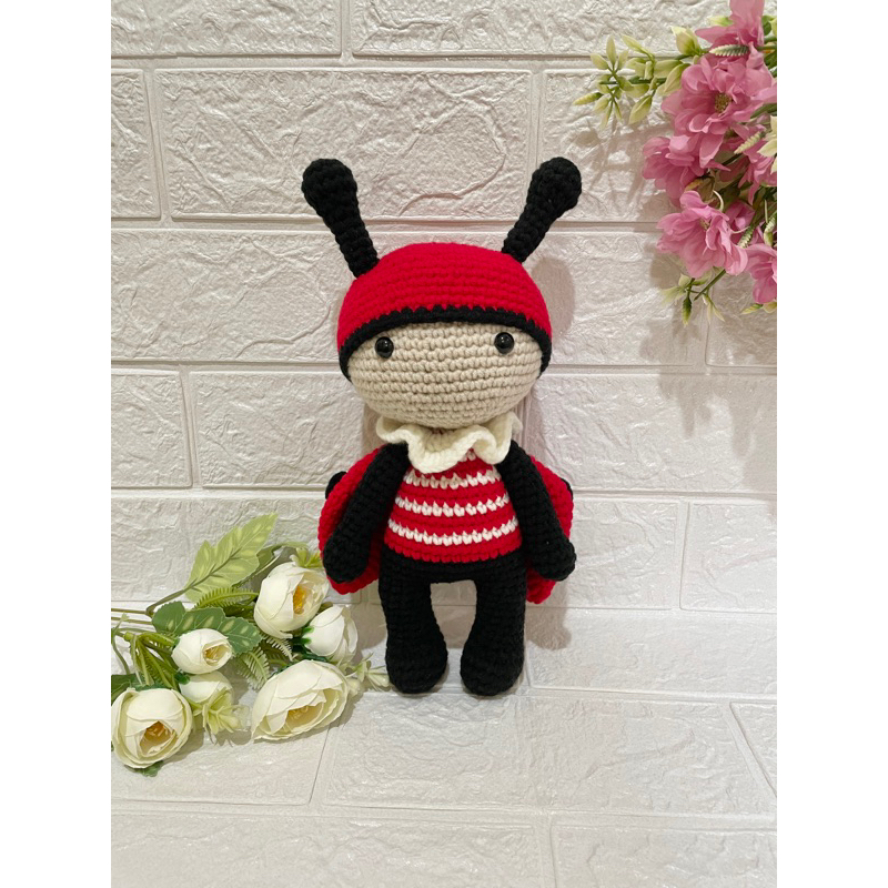 Boneka rajut amigurumi LEVI Ladybug Kepik