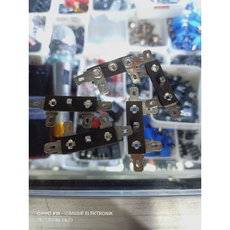 terminal speaker/ terminal tepat spul speaker