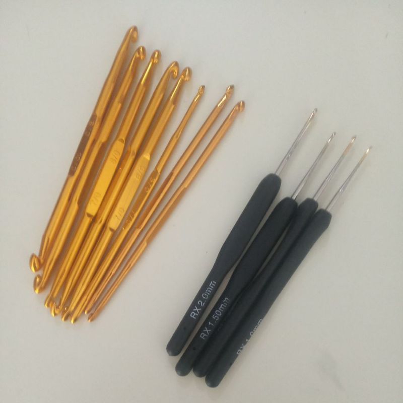 Hakpen Import Gold dan Hakpen Lace Gagang Silikon (1 pc)