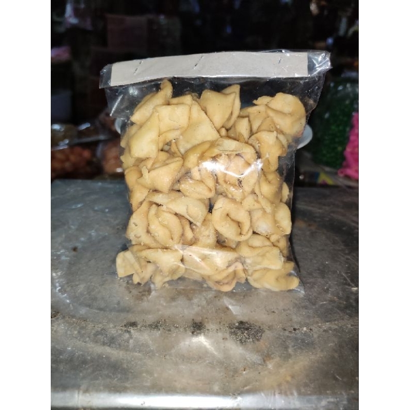 

Makanan ringan / cemilan Siomay kering