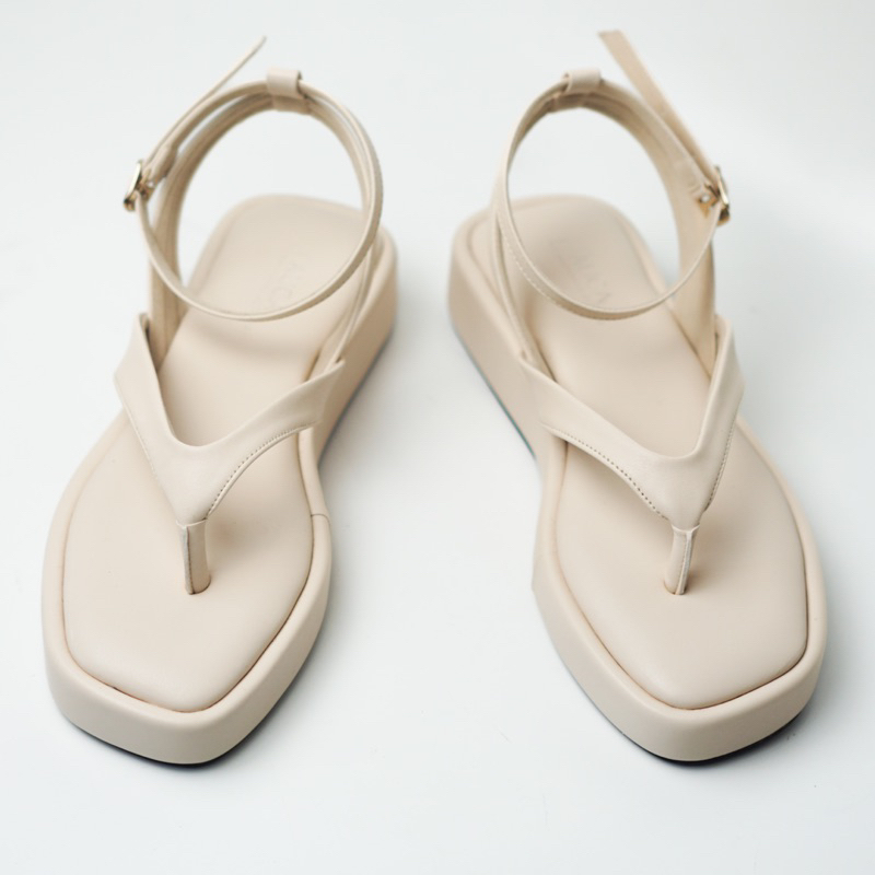 Alica Sena Sandal Wanita Cream