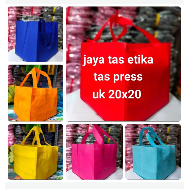 tas press 20x20/tas goodie bag/tas spunbond 20x20 harga per lusin