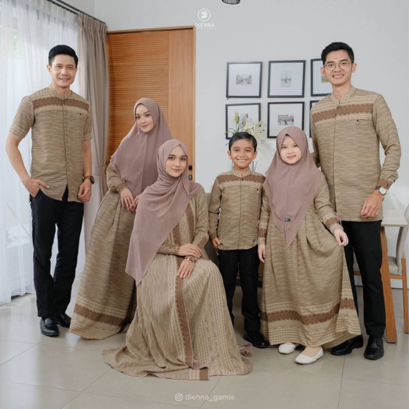 Sarimbit Kairo by Dienna