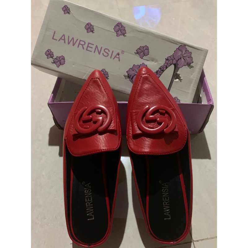 Sandal Merk lawrensia